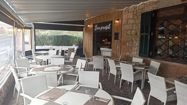 Pa amb Oli Muntant mit hausgemachtem Alioli — Restaurant Es Muntant